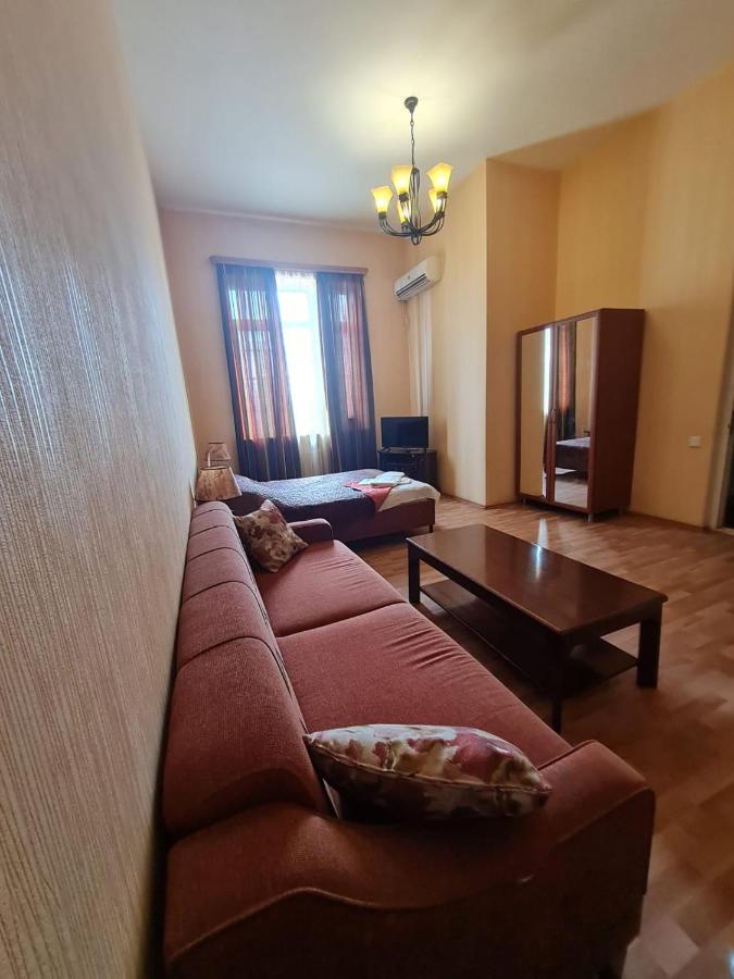 Piano Hotel ティビリシ エクステリア 写真